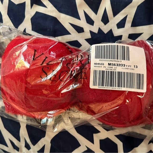 •NWT Victoria’s Secret Red Strappy Back Push Up Bra | 32DDD - Picture 2 of 6